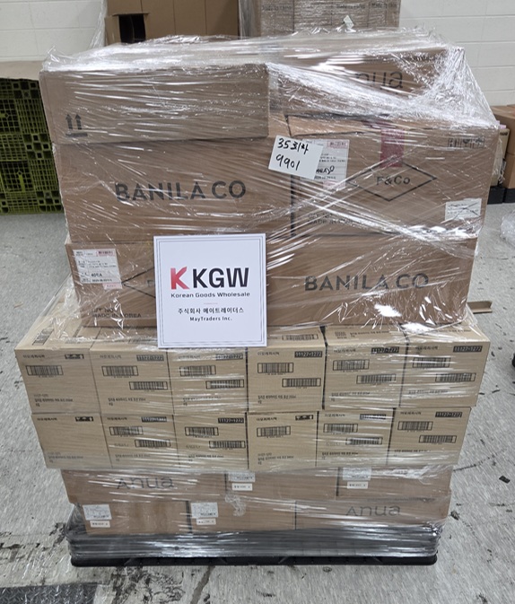 KGW shipment pallet packed with Banila Co and Anua cartons, ready for international export.